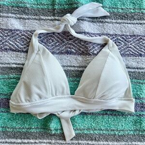 4/$20 🦋 Becca White Ribbed Triangle Bikini Top Small